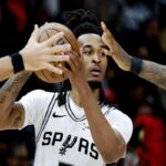 Castle inarrestabile: San Antonio supera Dallas in una sfida emozionante