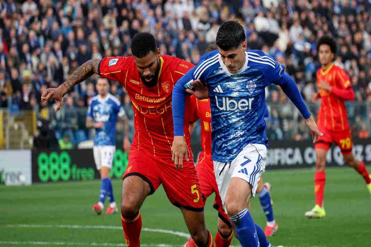 Como conquista la vittoria in rimonta contro il Lecce e supera la Juve