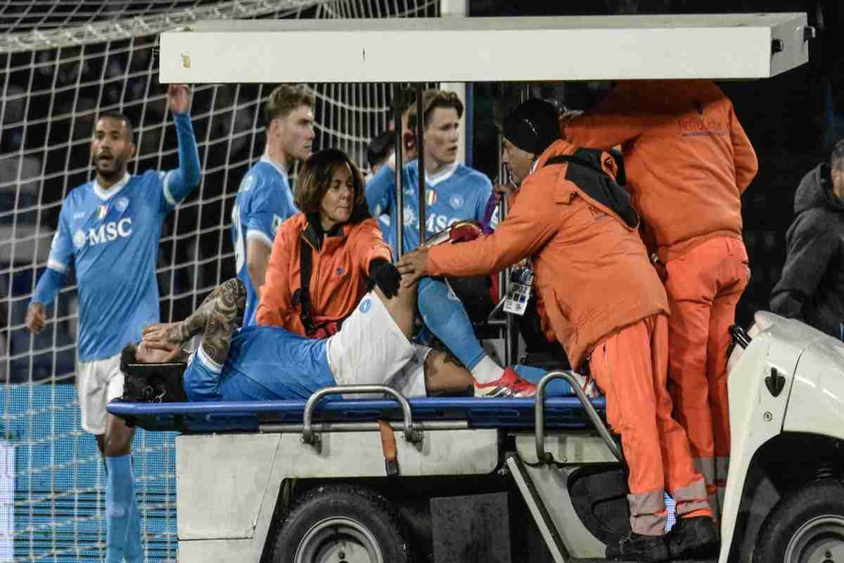 Di Lorenzo si ferma ma evita l'operazione: le ultime da Napoli