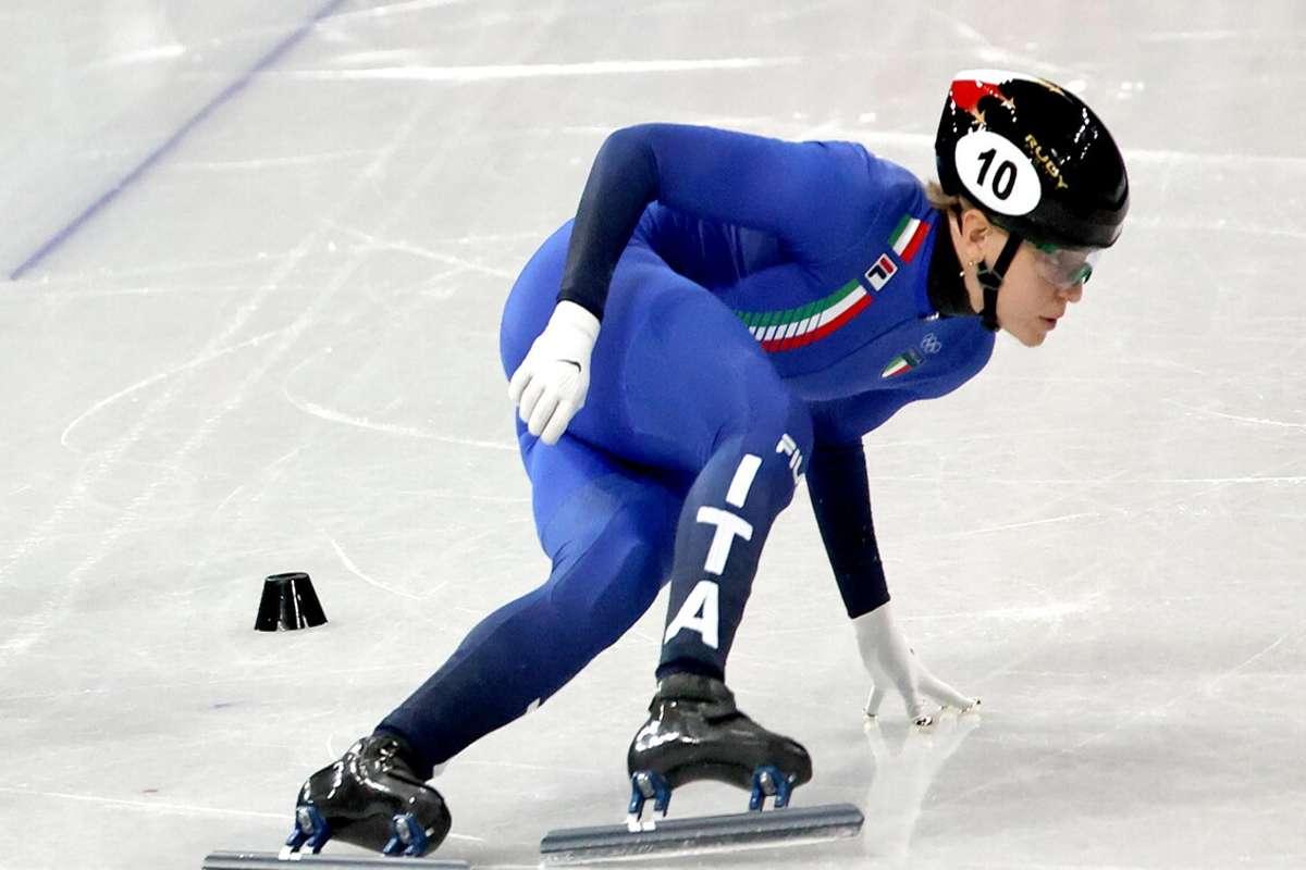 Fontana brilla nella finale dei 500 metri short track a Milano Cortina