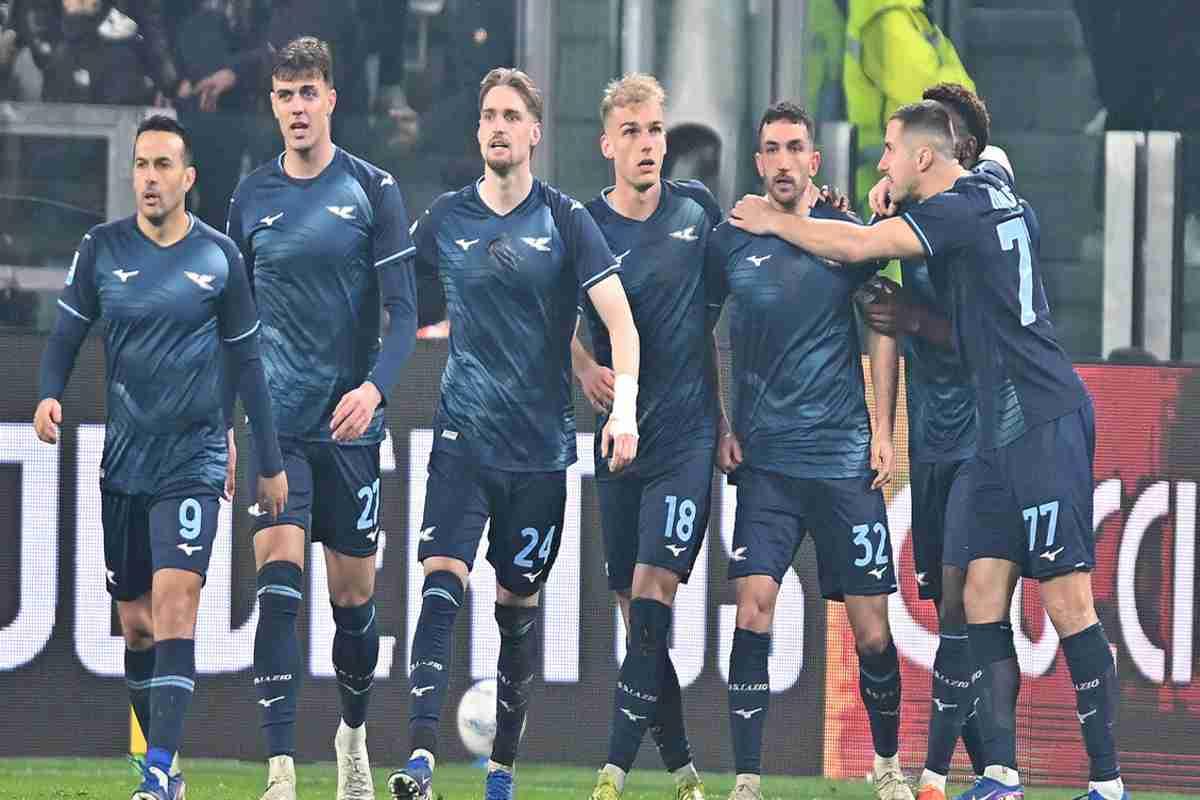 La Juve strappa un pareggio all'ultimo respiro contro la Lazio: 2-2 a Torino