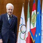 Mattarella fa il suo ingresso al Villaggio olimpico di Milano Cortina