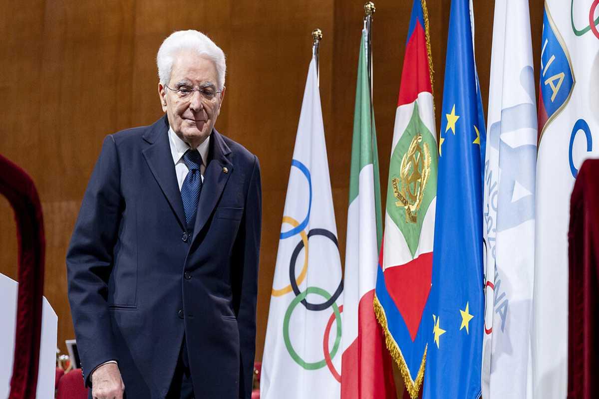 Mattarella fa il suo ingresso al Villaggio olimpico di Milano Cortina