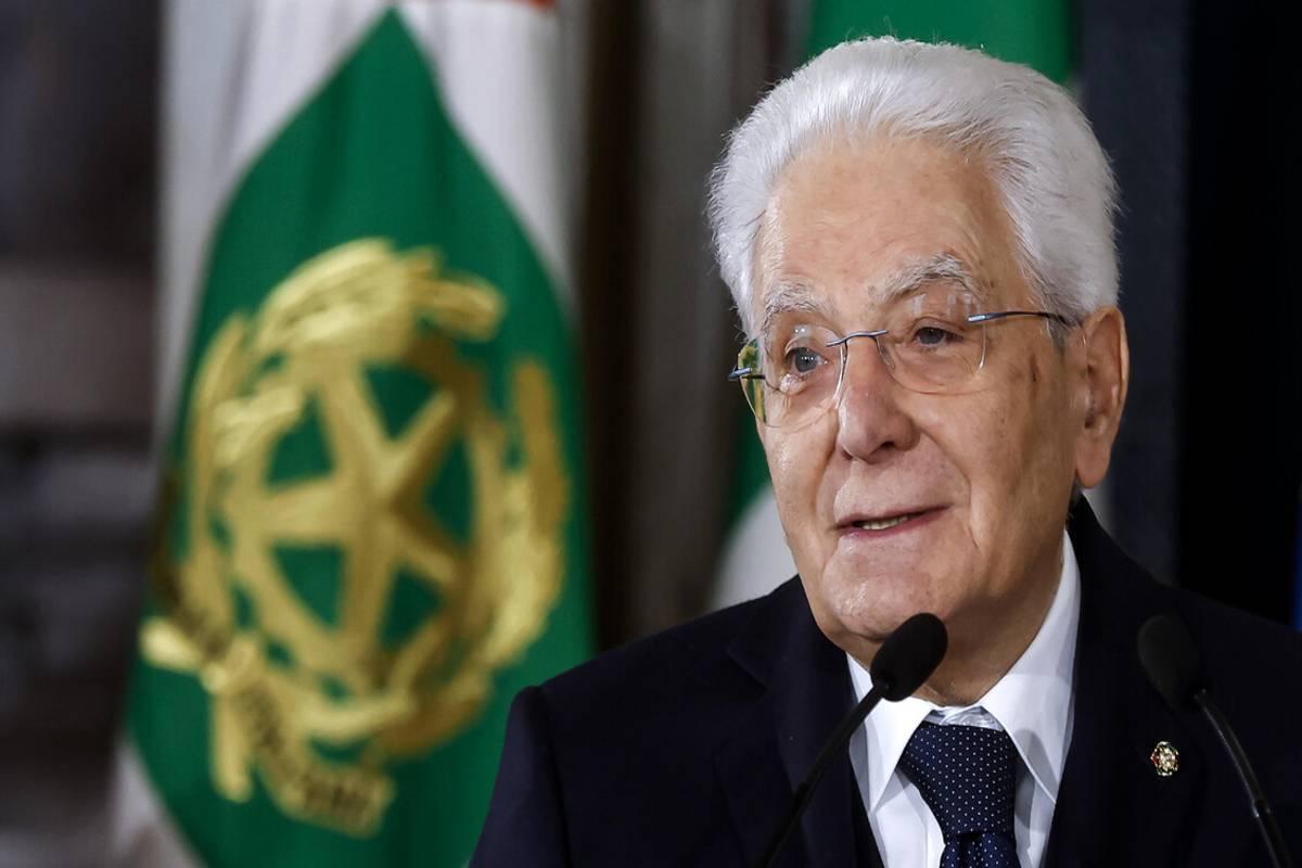 Mattarella indossa la divisa di Milano Cortina: un gesto simbolico per l'Italia