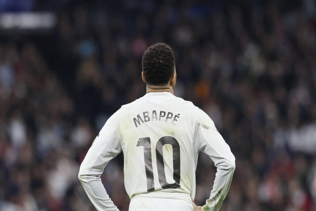 Mbappé contro il Psg: la richiesta di 5,9 milioni che scuote il club