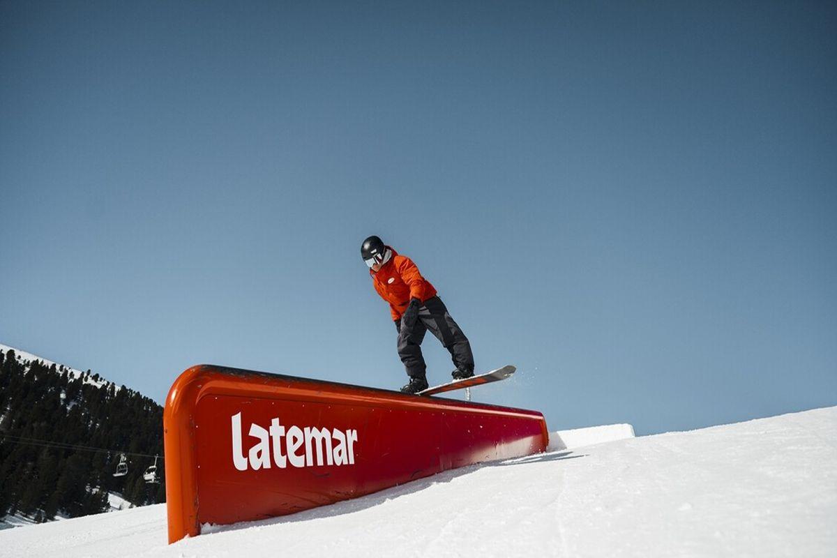 Obereggen si prepara ad accogliere il thrilling Raiffeisen Slopestyle Tour 26 nel mondo dello snowboard