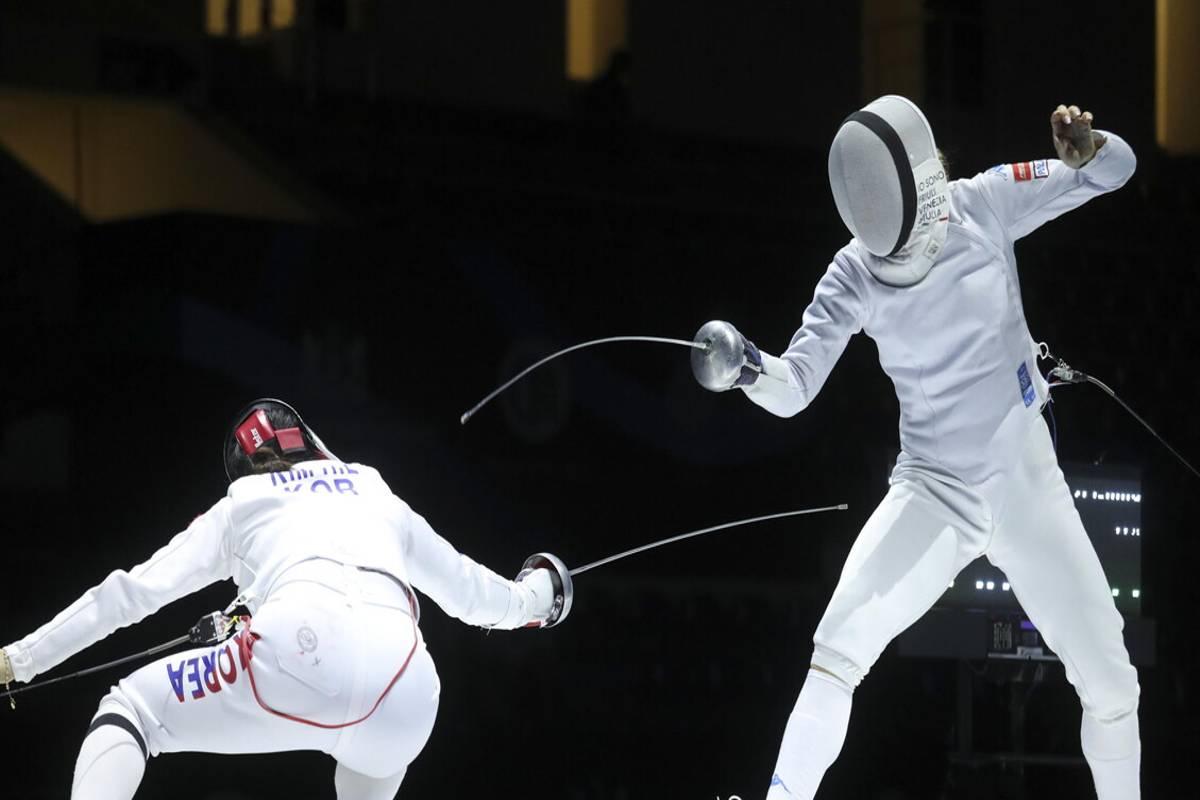 Scherma: trionfo azzurro con una tripletta nella spada femminile