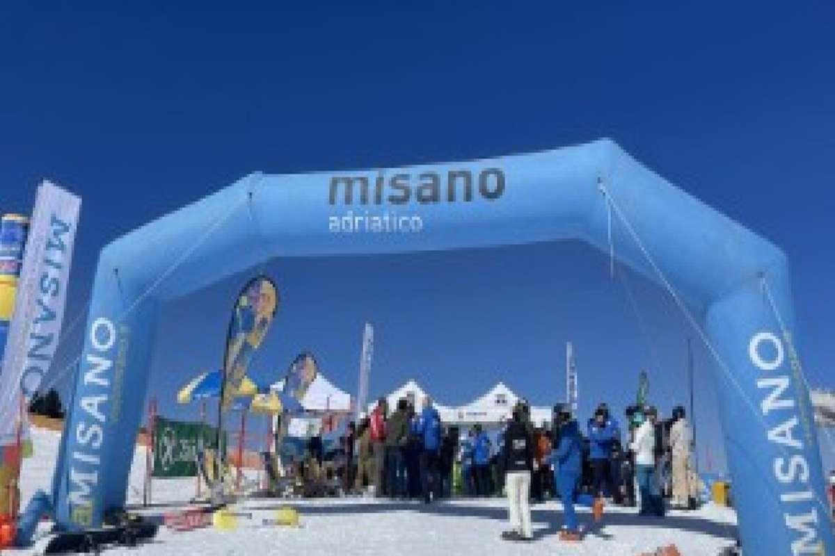 Snowpark Latemar: il freestyler si sfida nel contest 'Game of S.n.o.w.' e si festeggia con un beach party