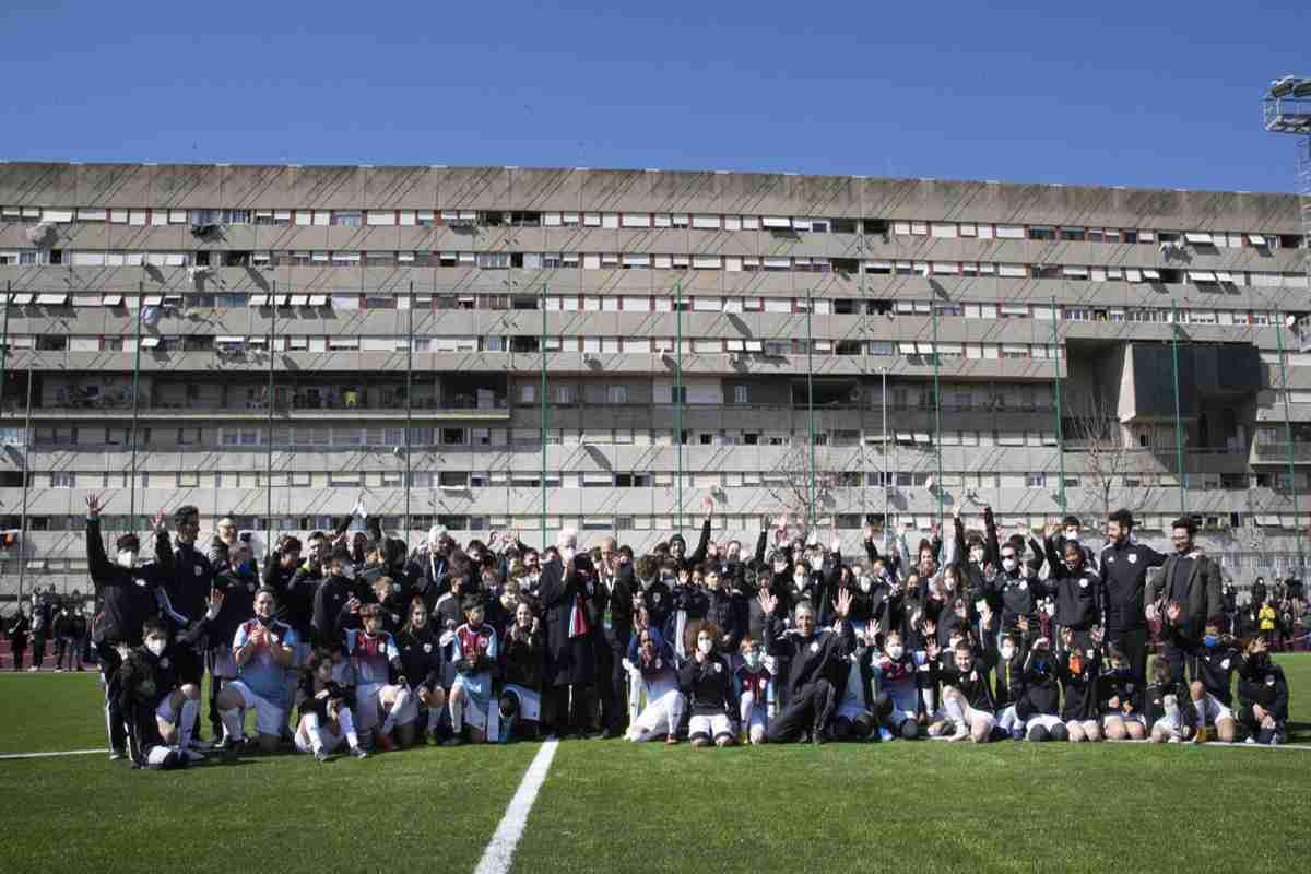 Una squadra, un quartiere: scopri la nuova puntata di Speak Out! online
