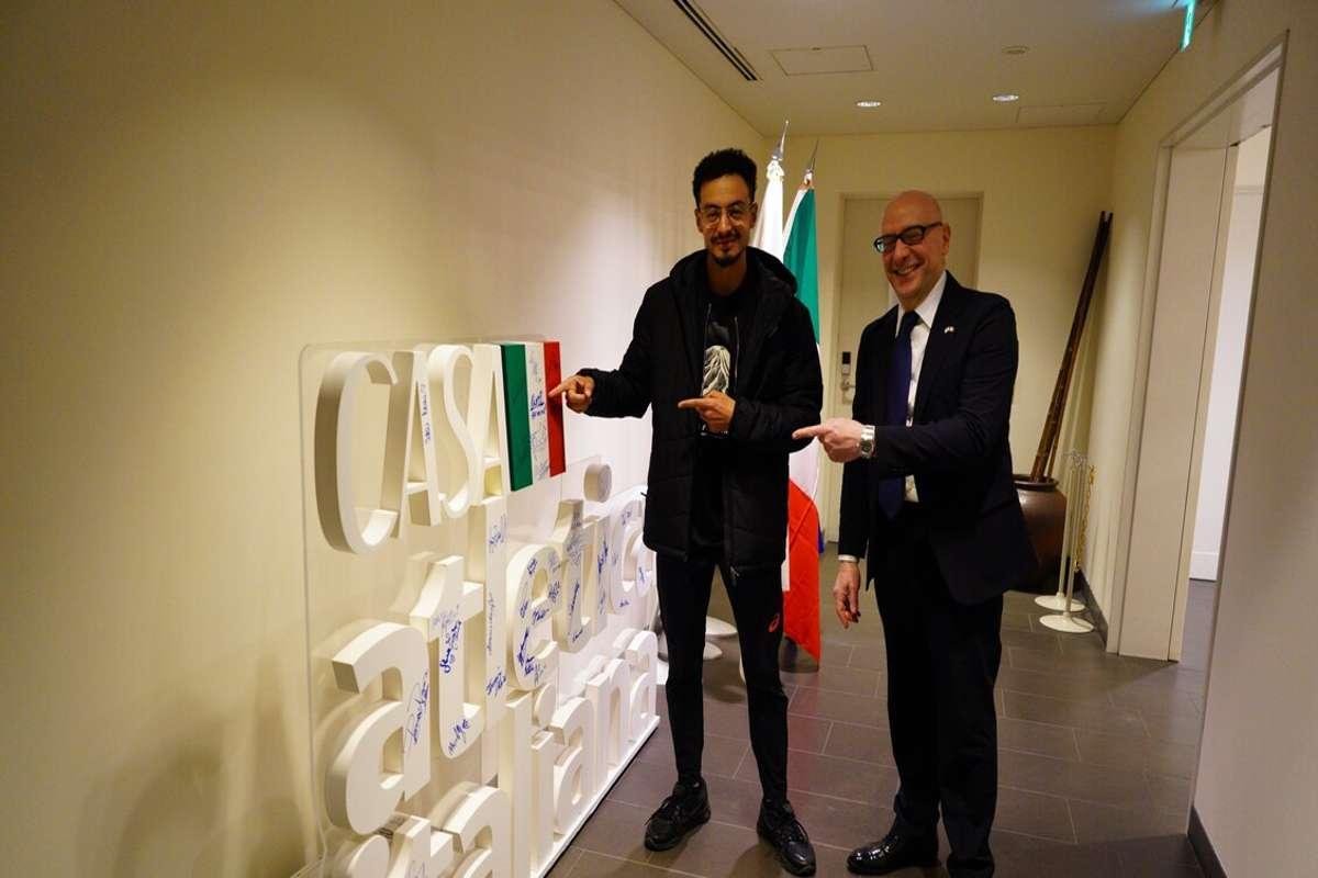 Aouani celebra il suo record a Tokyo: Un onore averlo stabilito qui