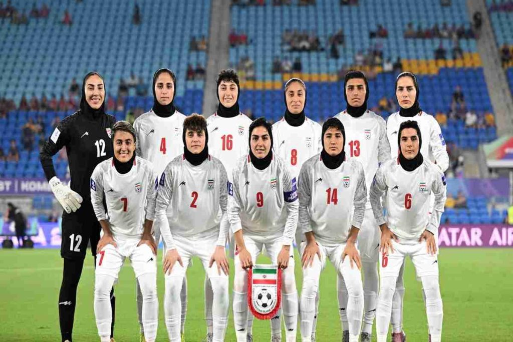 Iran: il silenzio della nazionale femminile durante l'inno in Coppa d'Asia